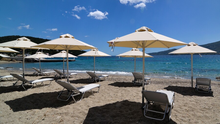 Golden View Beach Hotel