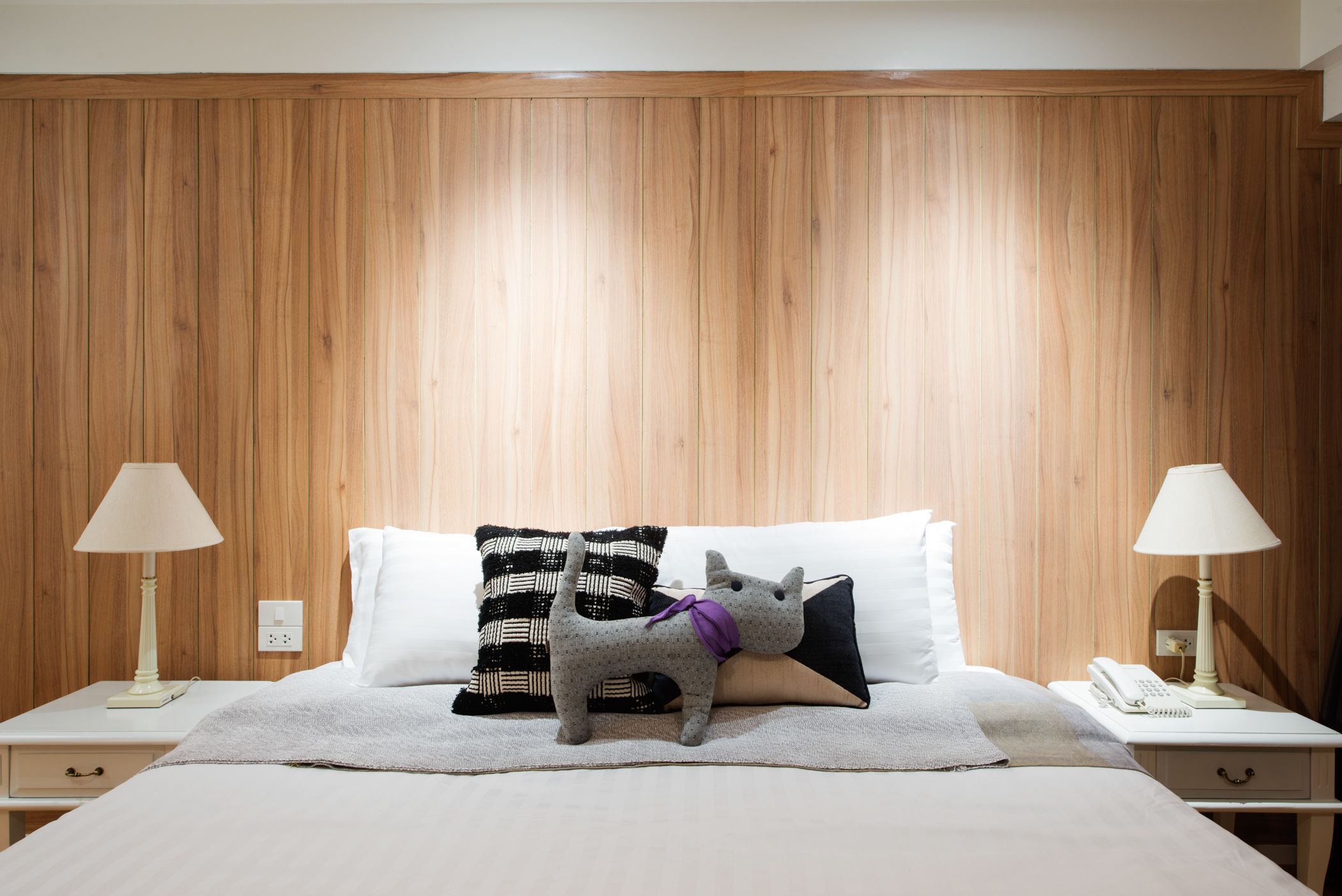 deluxe garden view | minibar, desk, rollaway beds, free wifi