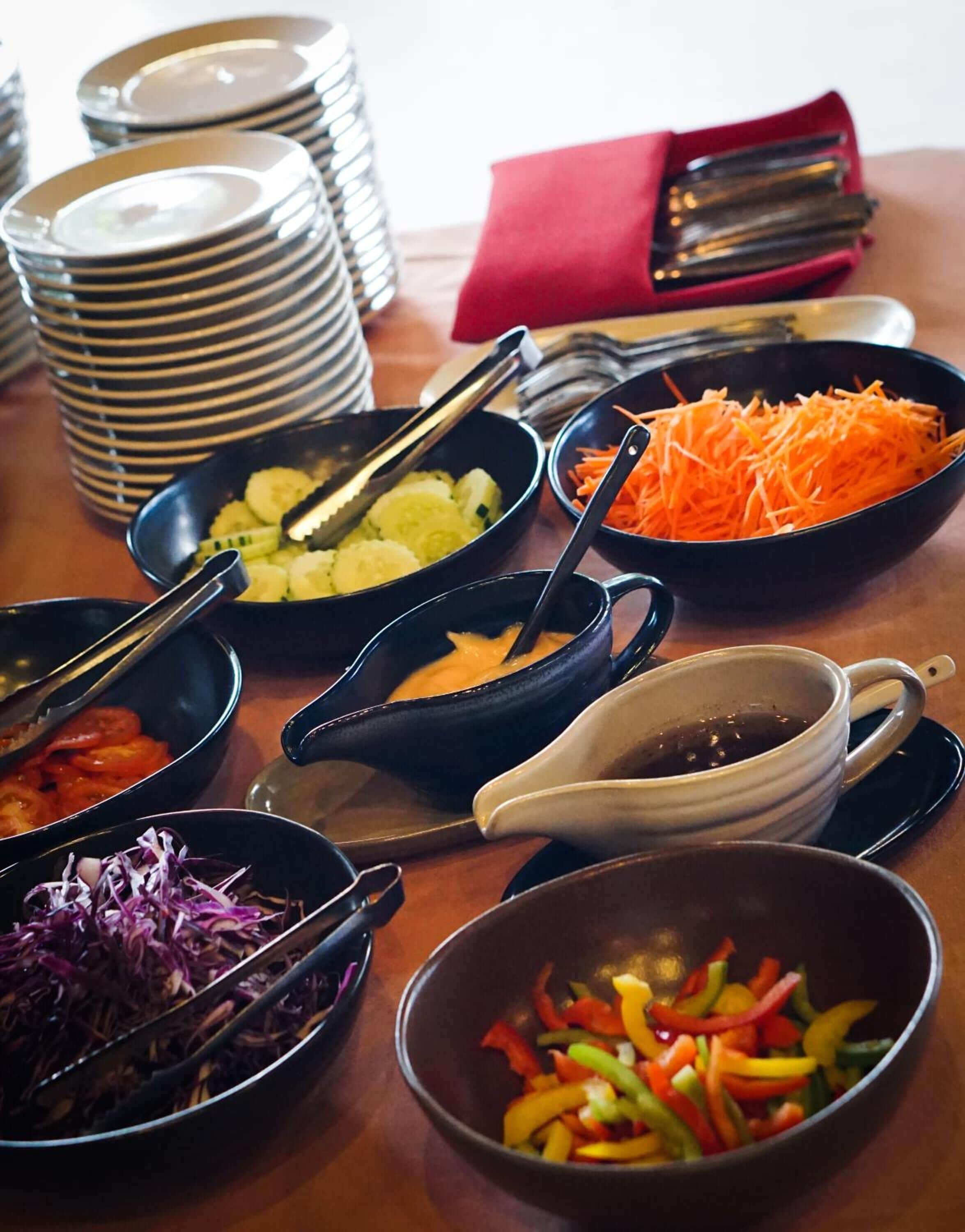 breakfast, lunch, dinner served; international cuisine