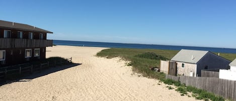 Room, 1 King Bed | View from room