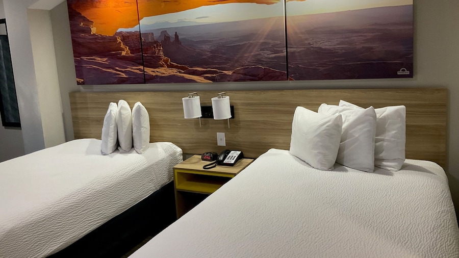 Days Inn by Wyndham Humble/Houston Intercontinental Airport
