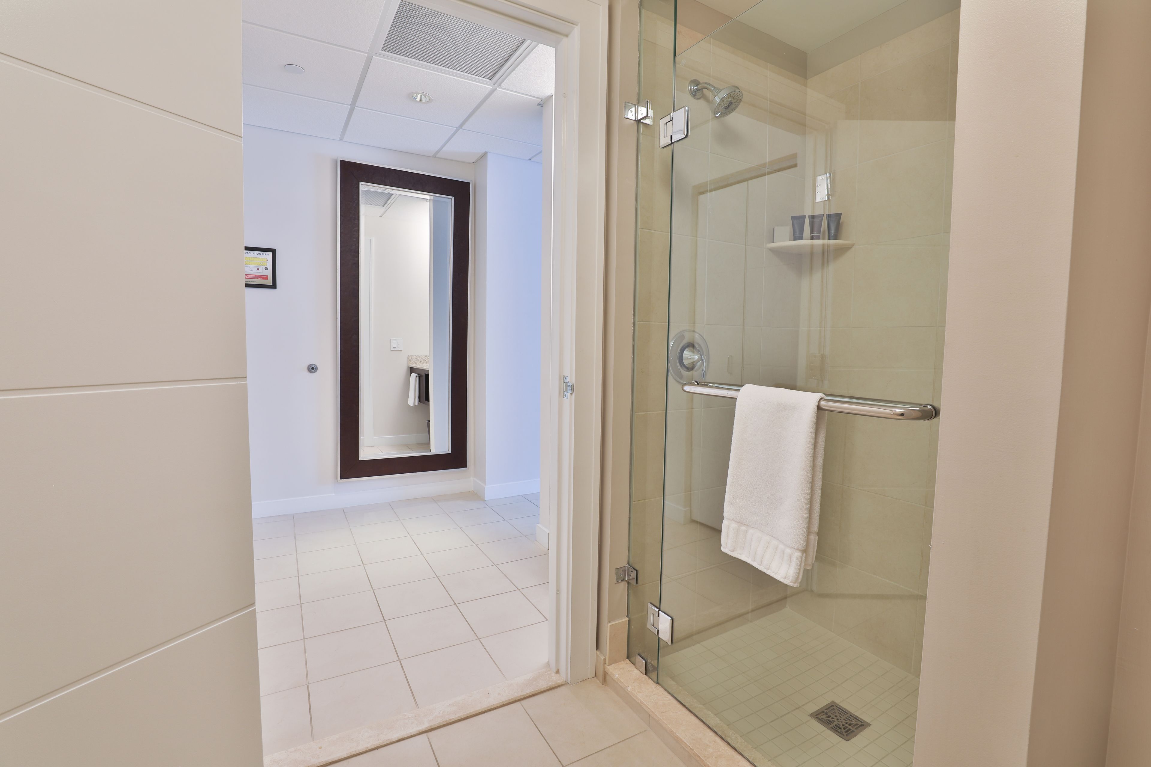 deluxe room, 1 king bed | bathroom | free toiletries, hair dryer, towels