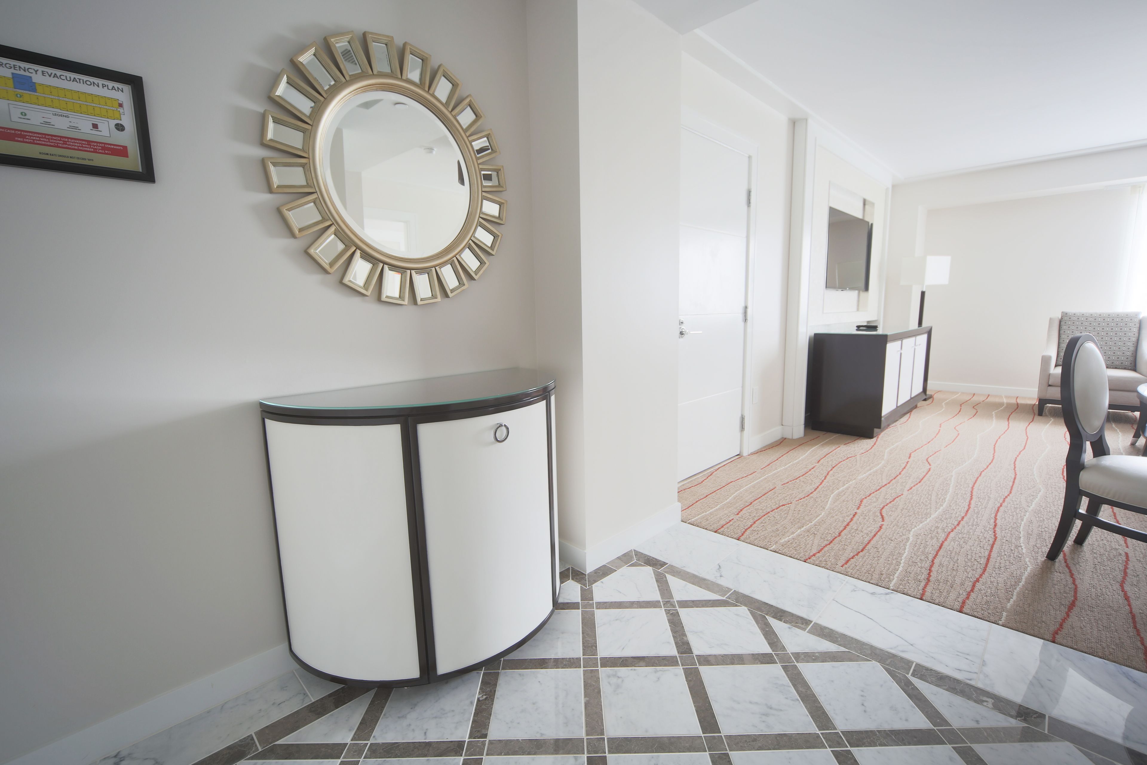 executive suite | bathroom | free toiletries, hair dryer, towels