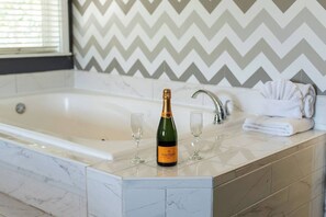 Bain à remous intérieur