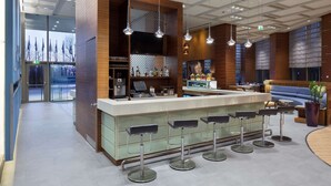 酒吧（店内）