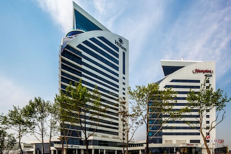 Exterior. Hampton by Hilton Bursa
