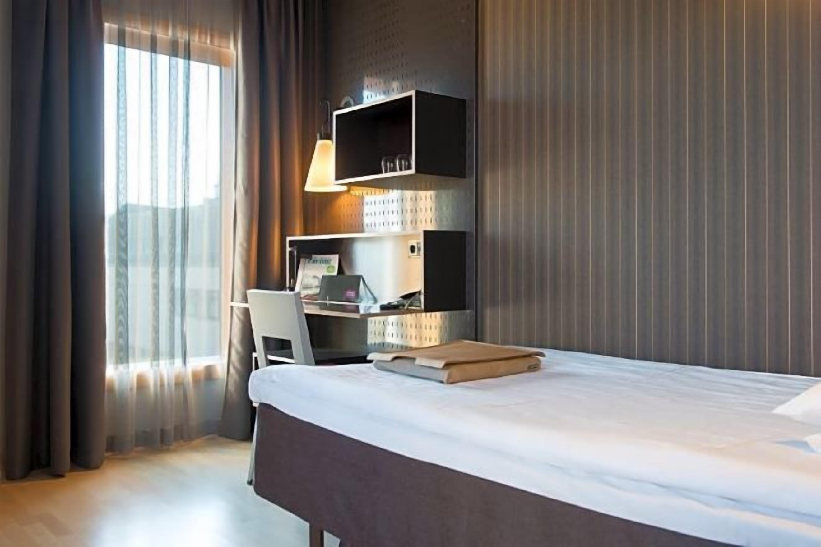 Een minibar, een kluis op de kamer, verduisterende gordijnen