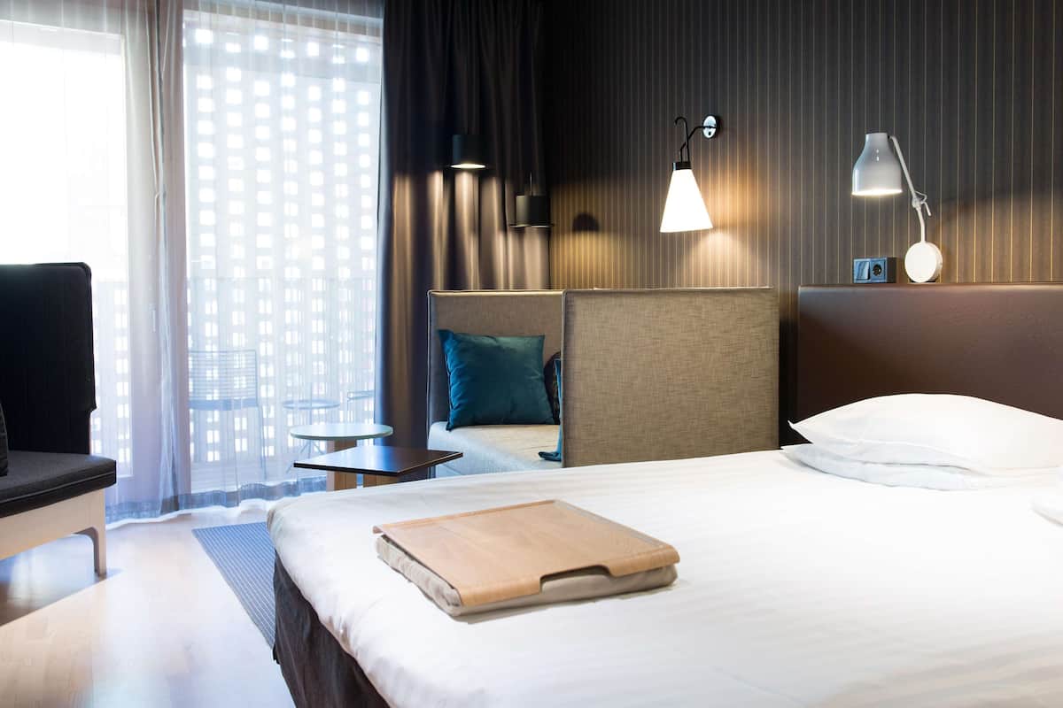 Een minibar, een kluis op de kamer, verduisterende gordijnen