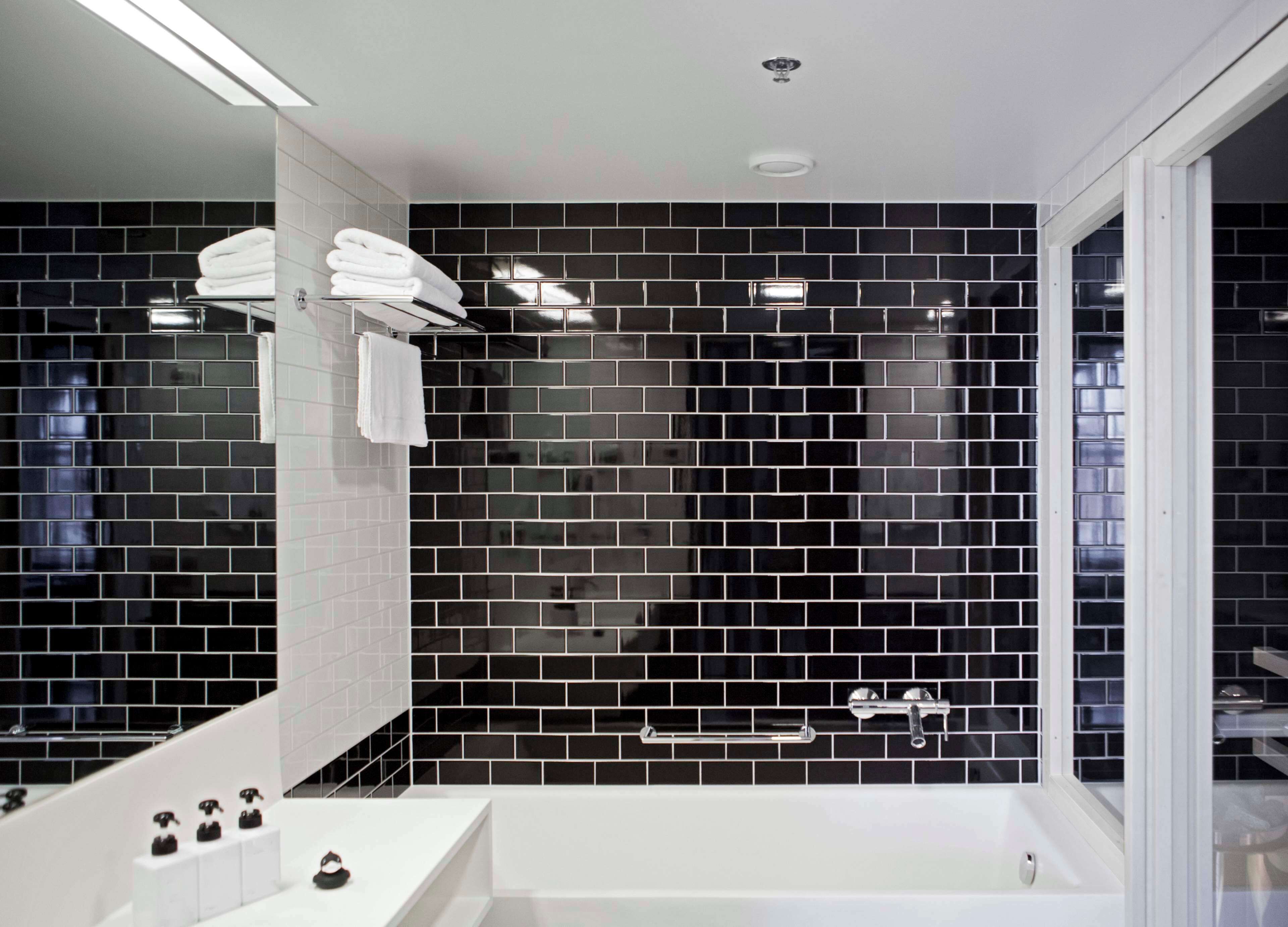 suite (master) | minibar, in-room safe, blackout curtains, iron/ironing board