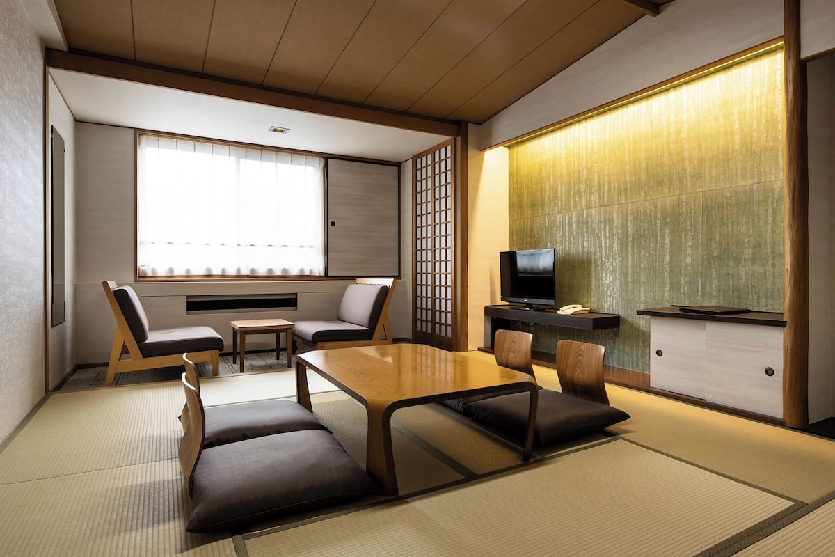 Deluxe Non Smoking Japanese(Main Building)-Breakfast + Buffet Dinner | 1 bedroom, down comforters, in-room safe, desk