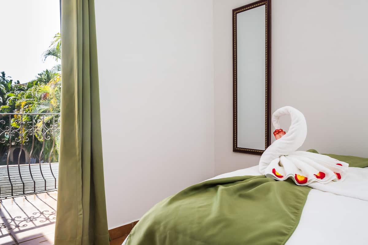 In-room safe, individually furnished, free WiFi, bed sheets