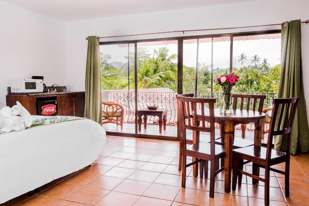 In-room safe, individually furnished, free WiFi, bed sheets