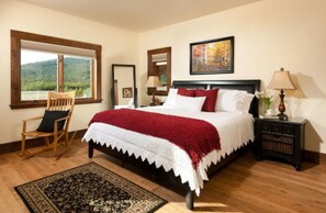Room, Private Bathroom (Ebony) | Premium bedding, individually decorated, iron/ironing board - Cabin Creek Landing Bed & Breakfast (Marion)