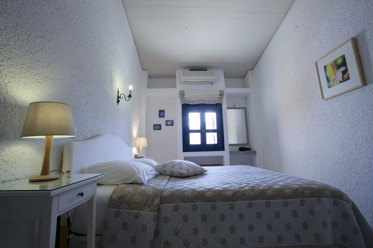 1 bedroom, in-room safe, soundproofing, free wifi