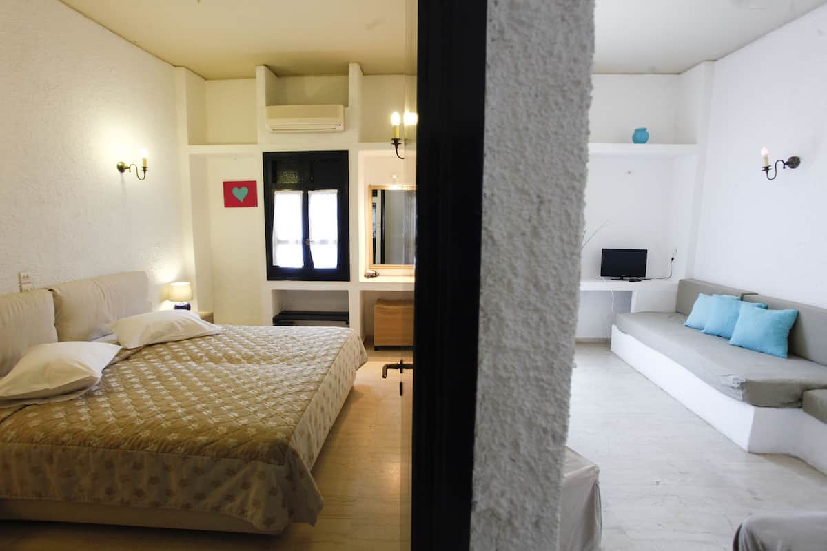 1 bedroom, in-room safe, soundproofing, free wifi