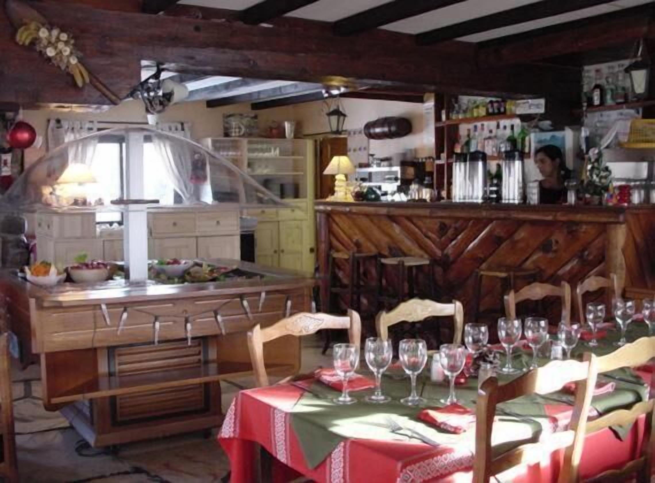 lunch and dinner served, local cuisine