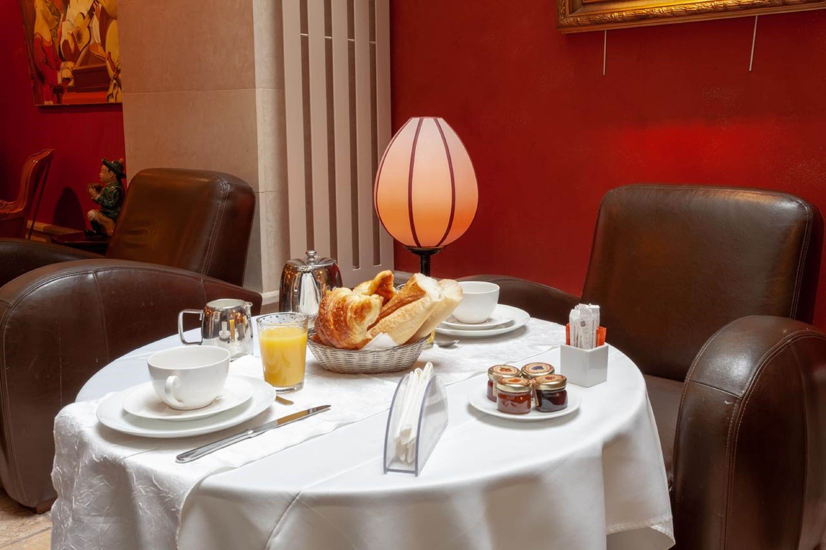 daily buffet breakfast (eur 13 per person)