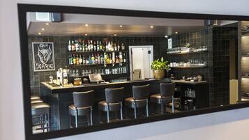 Bar (in der Unterkunft)
