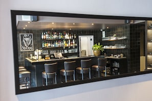 Bar (en la propiedad)