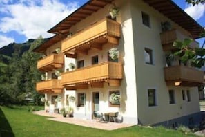 Facciata della struttura