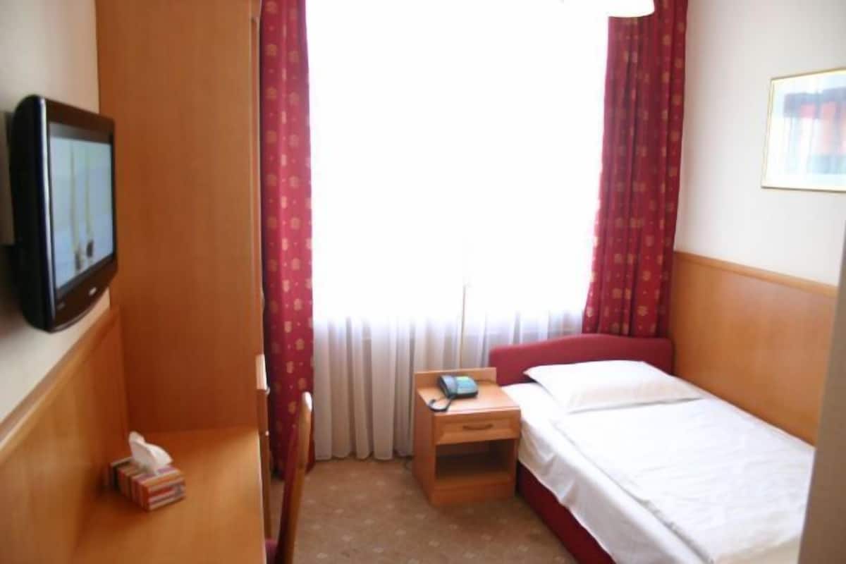 Ropa de cama hipoalergénica y minibar