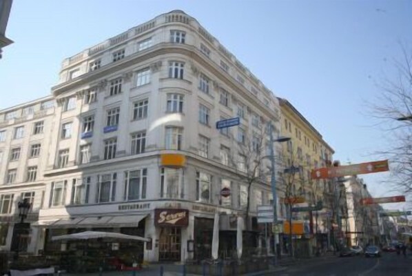 Fachada da propriedade