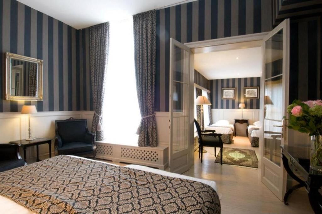 1 bedroom, hypo-allergenic bedding, down duvets, minibar