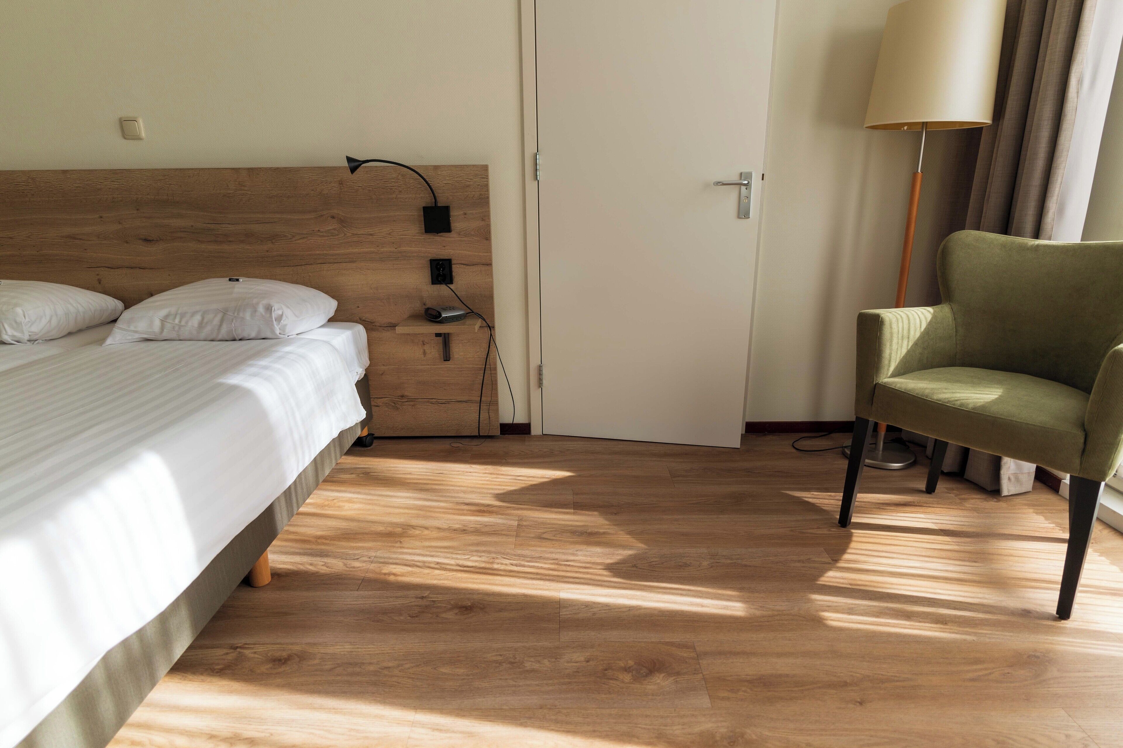 desk, blackout curtains, free wifi, bed sheets