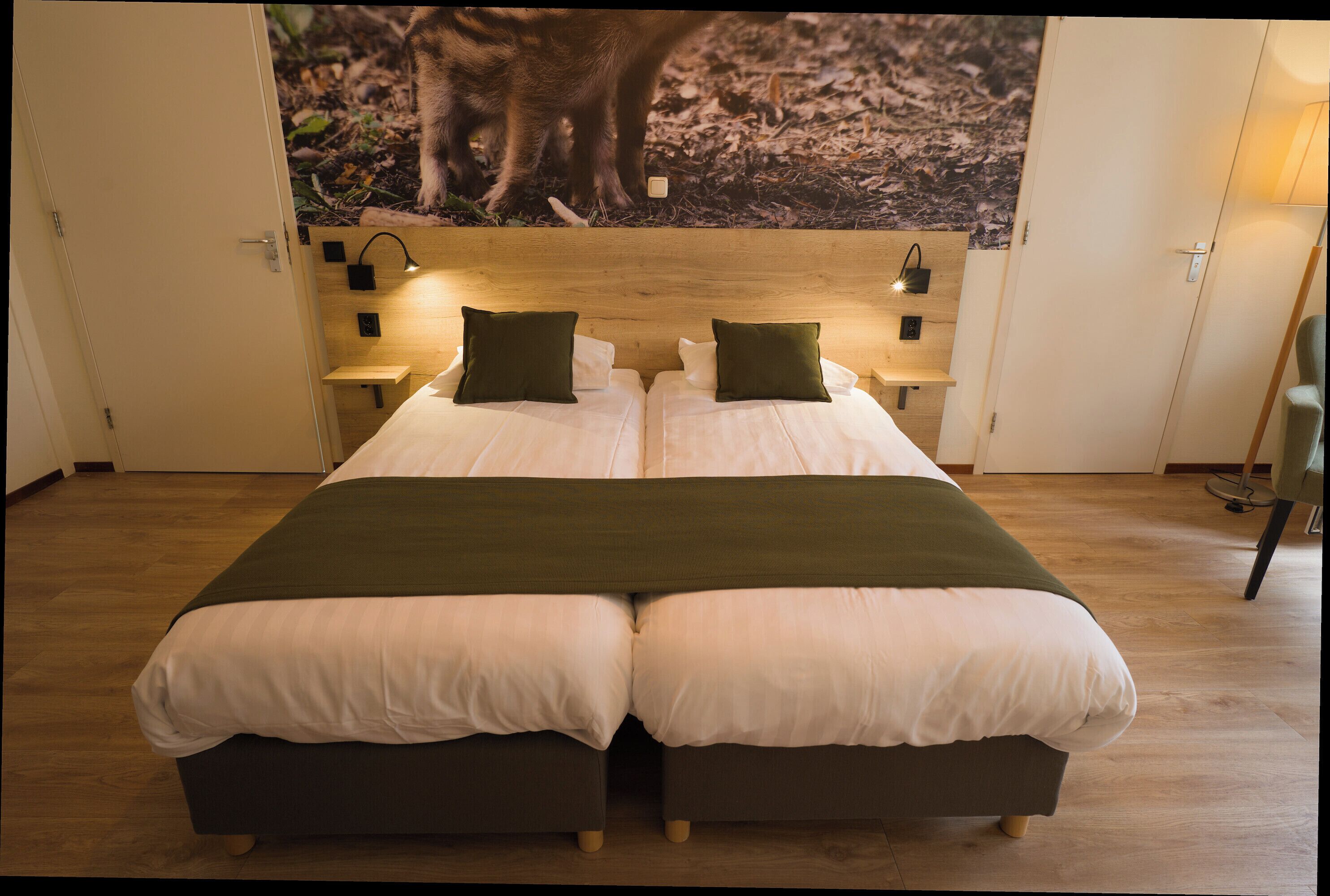 Comfort Twin kamer, bad | Een bureau, verduisterende gordijnen, gratis wifi, beddengoed