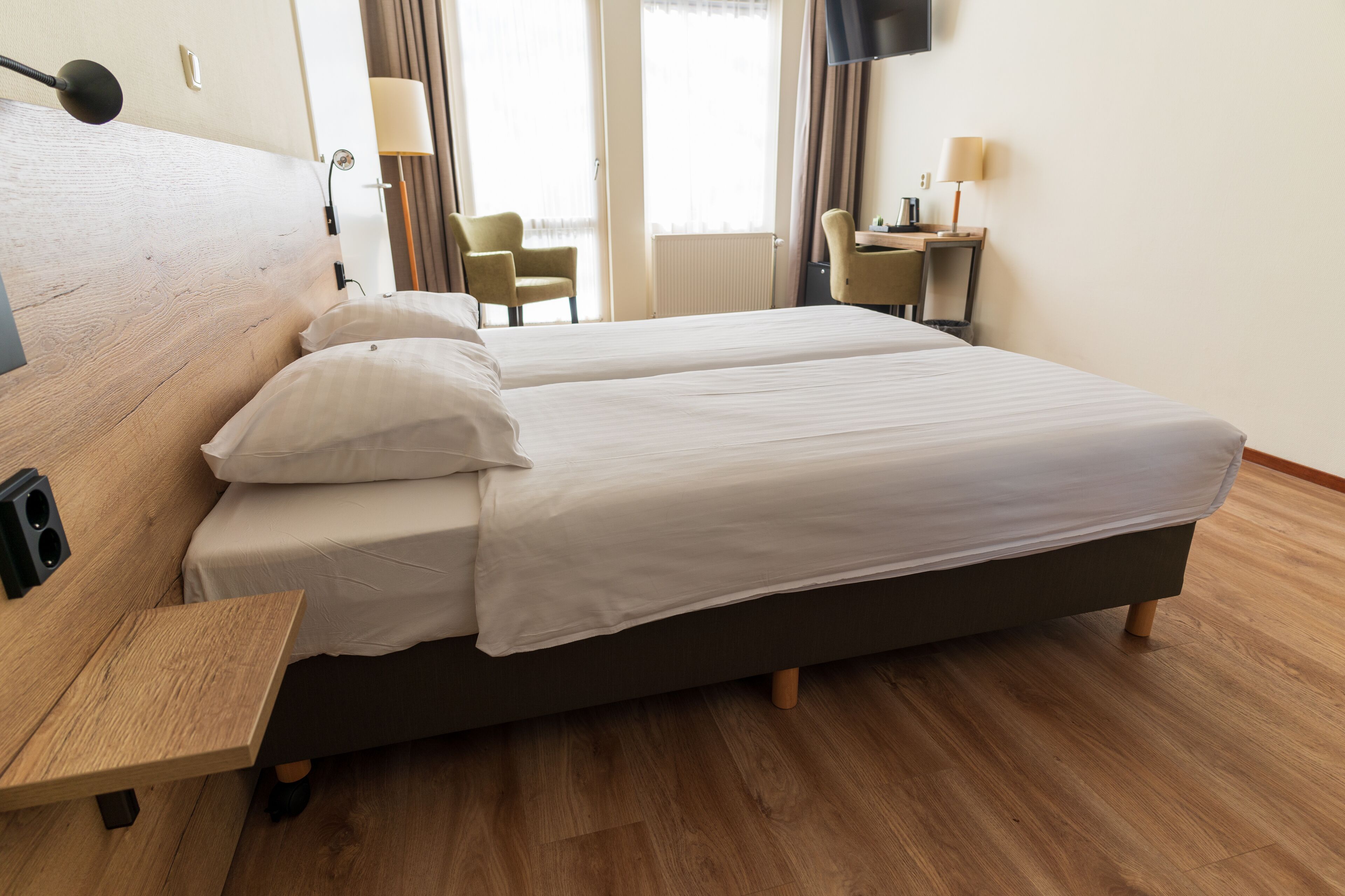 comfort twin room, terrace | desk, blackout curtains, free wifi, bed sheets