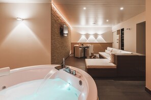 Couples treatment rooms, Turkish bath, aromatherapy, massages