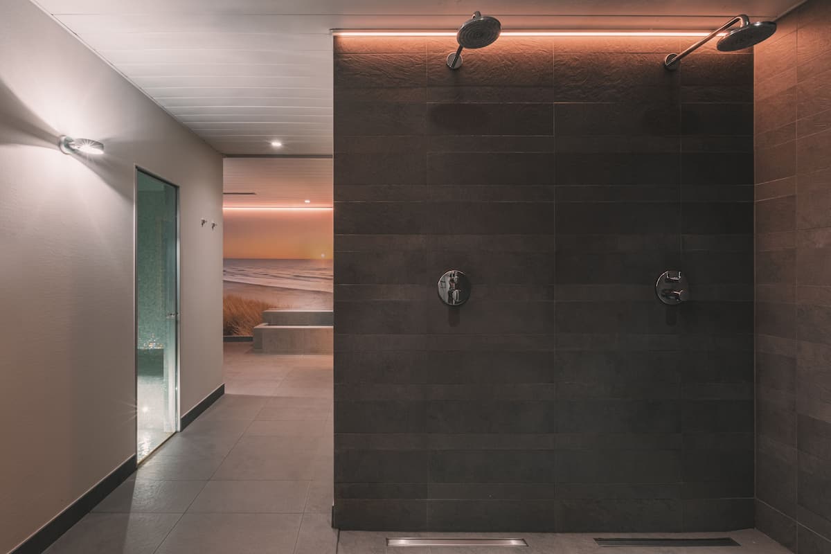 couples treatment room(s), turkish bath/hammam, aromatherapy, massages