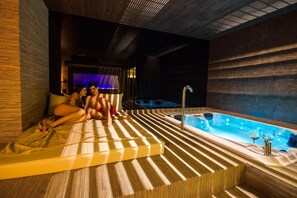 Couples treatment room(s), sauna, hot tub, massages - Hotel & Spa Balfagón (Cantavieja)