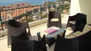 Unclassified image, 2 of 10, button - Hedera Estate - Hedera A5 (Dubrovnik)