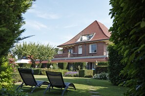 Garden - Villa Magnolia (Oostkapelle)