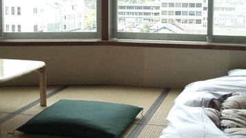 Premium bedding, down comforters, desk, blackout drapes