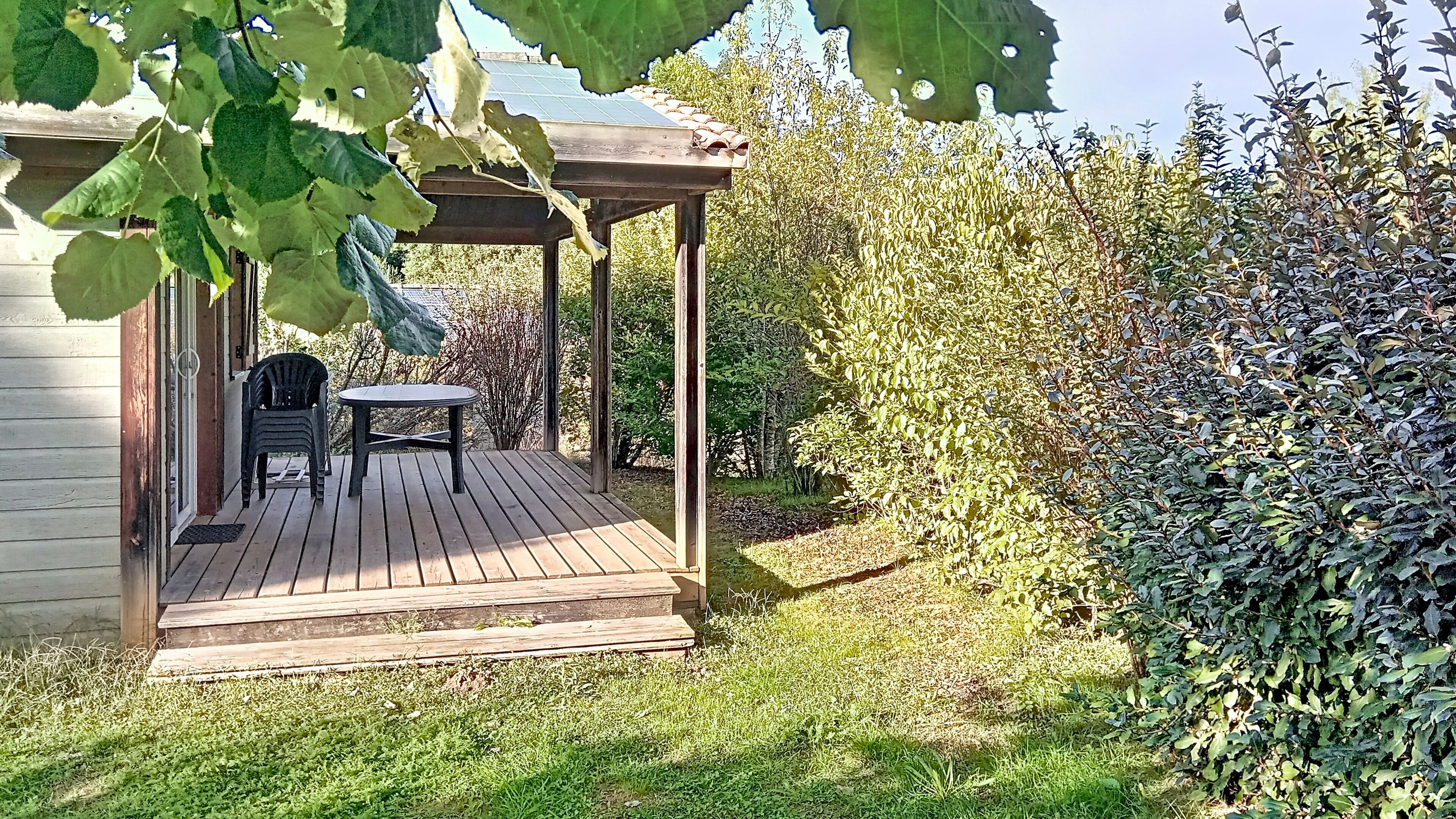 Stuga Standard - 2 sovrum (4 pax) | Terrass/Patio