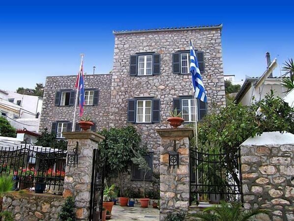 Exterior - Hotel Mistral (Hydra)