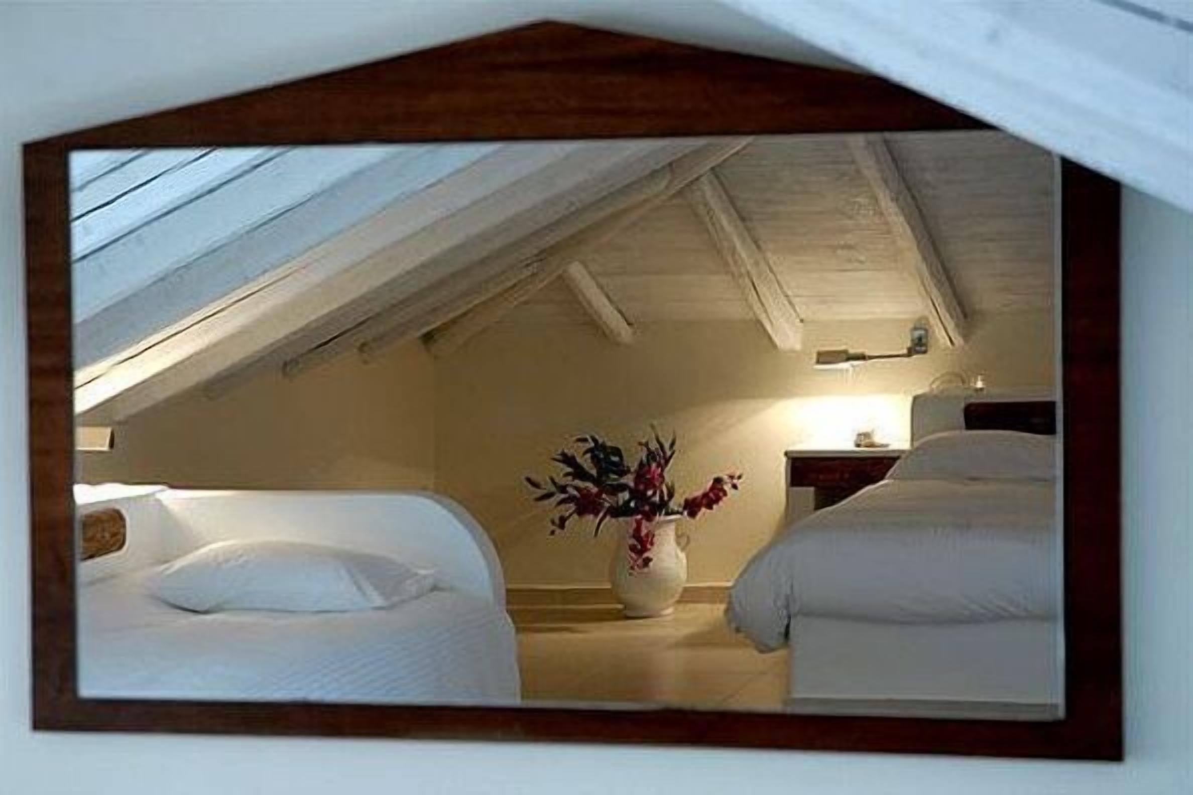 studio | premium bedding, in-room safe, individually furnished, desk