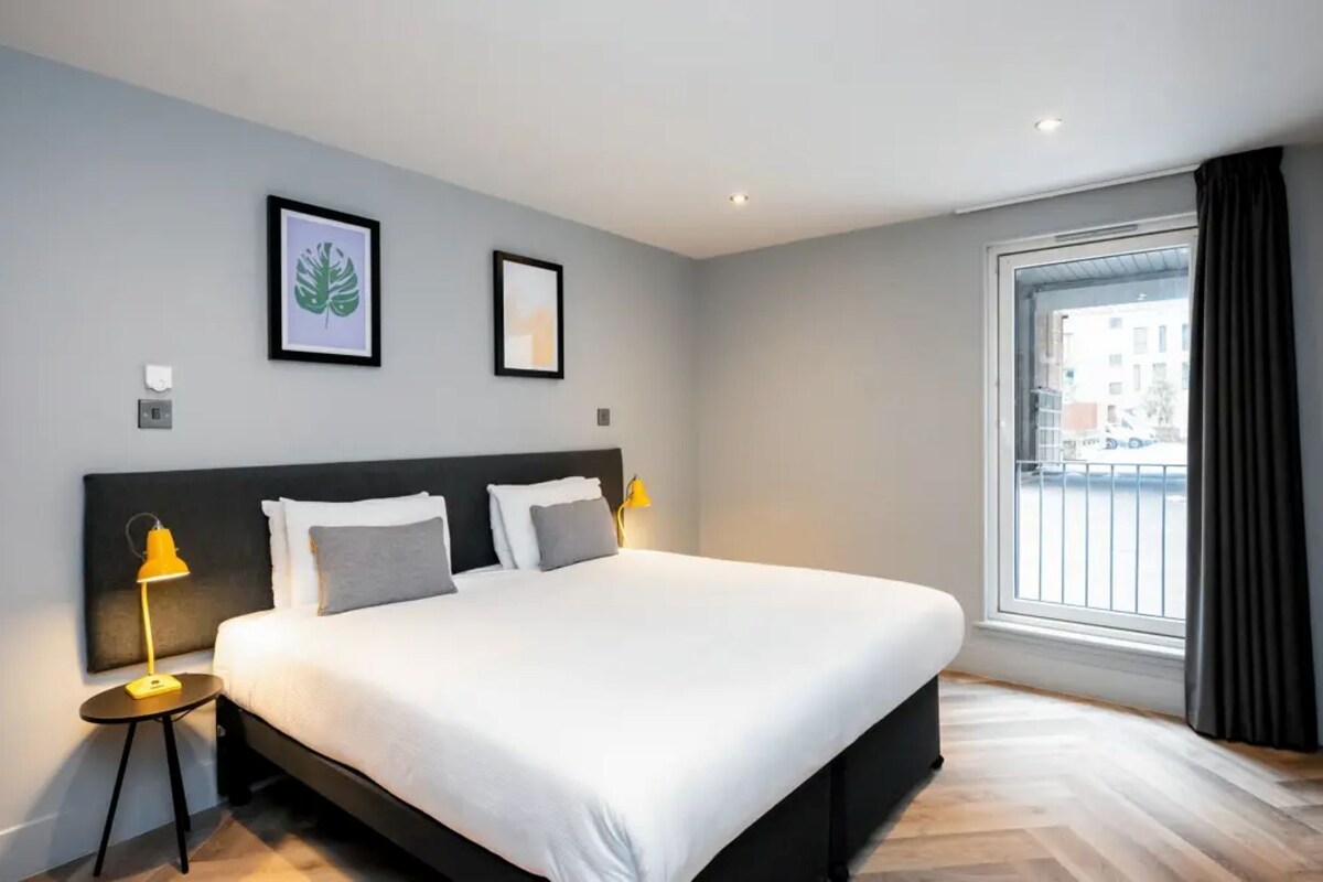 Standard Apartment, 1 Bedroom | Blackout curtains, iron/ironing board, free cots/infant beds, free WiFi
