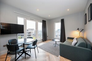 Standard Apartment, 2 Bedrooms (sleeps 6)