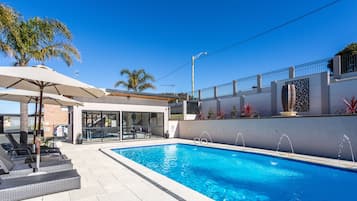 Outdoor pool, sun loungers