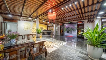 Quầy tiếp tân