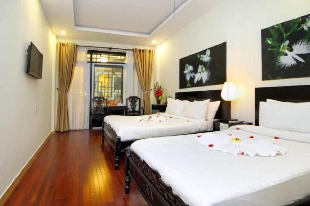 Premium bedding, down comforters, memory foam beds, minibar