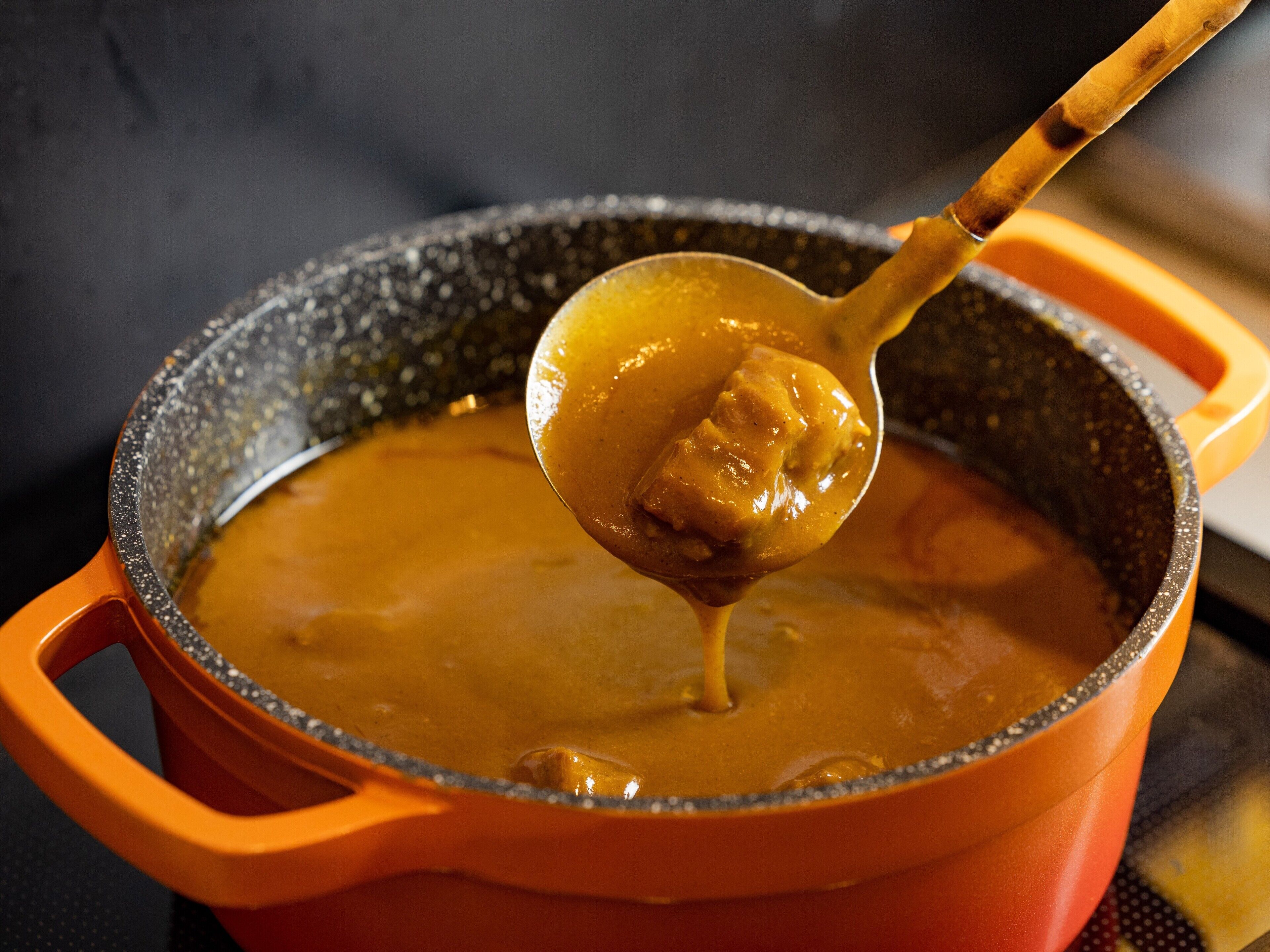 daily buffet breakfast (jpy 2500 per person)