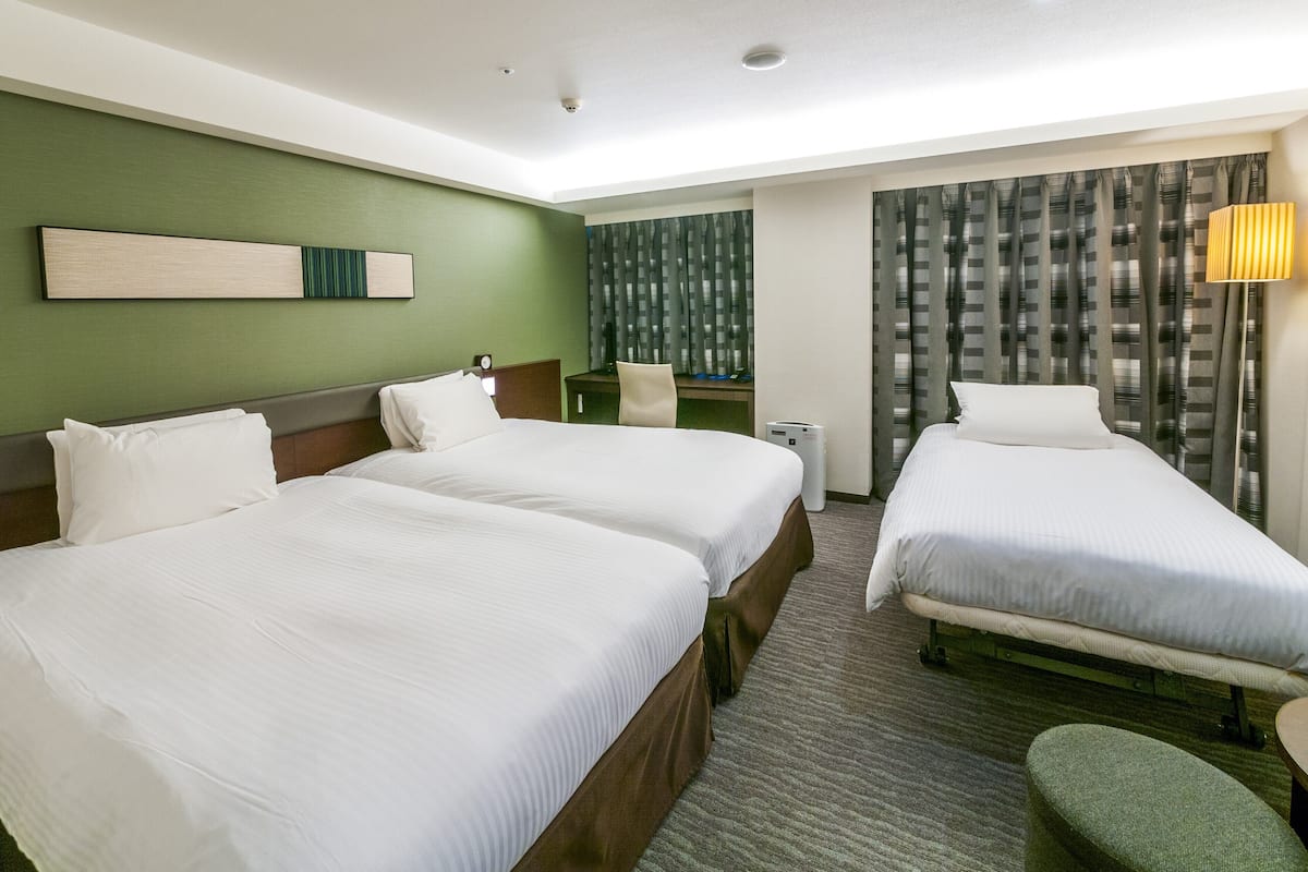 Desk, blackout curtains, free WiFi, bed sheets