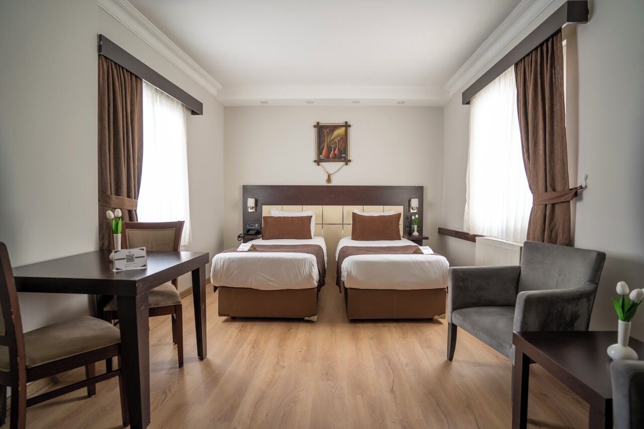 Ropa de cama de alta calidad y minibar 