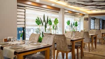 Breakfast, lunch, dinner served; Turkish cuisine