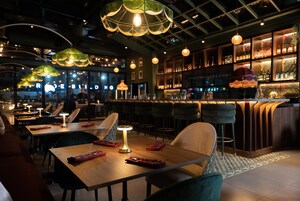 2 restaurants; breakfast, lunch, and dinner served