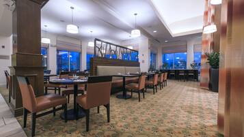 Sarapan siap masak setiap hari (USD 12 per orang)